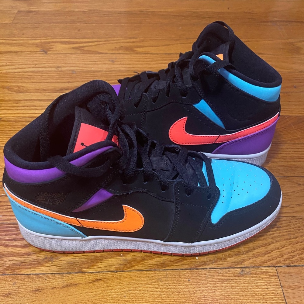 Jordan 1 mid GS “candy”
